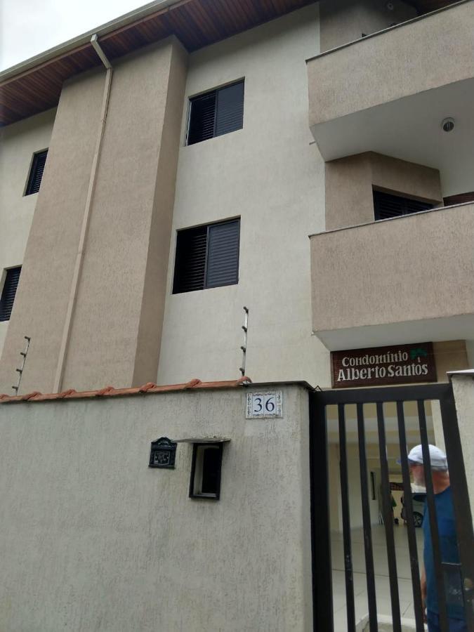Ubatuba, Itagua, Bem Localizado, Duas Vagas De Garagem Apartamento *